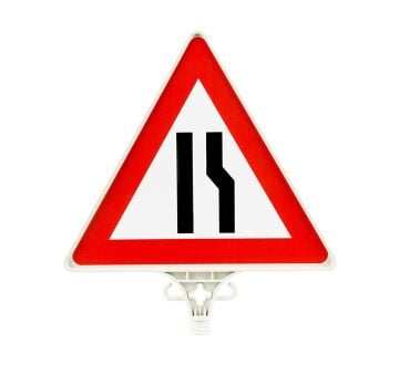 UT2802 Daralan Yol Levhası