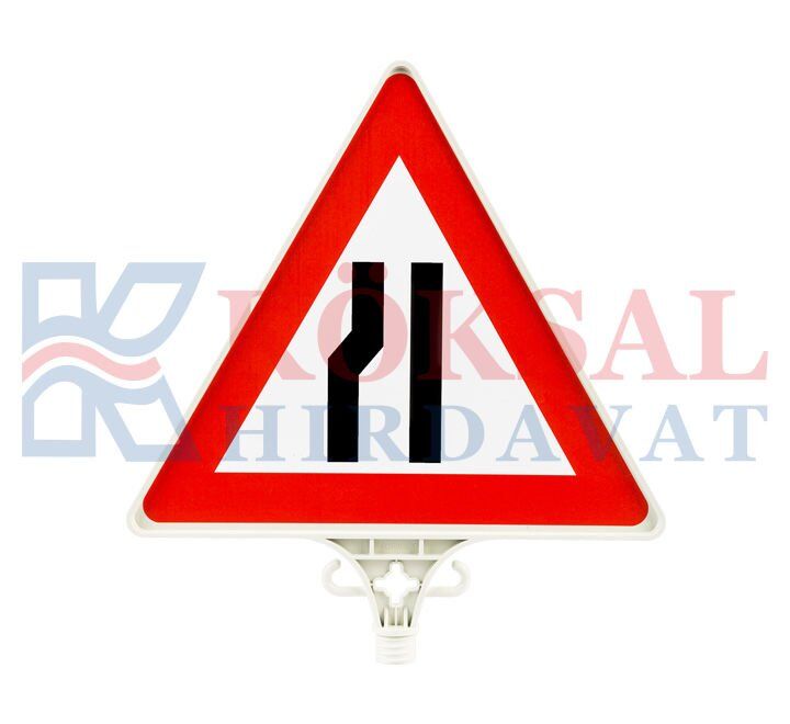 UT2803 Soldan Daralan Yol Uyarı Levhası TEK YÖN